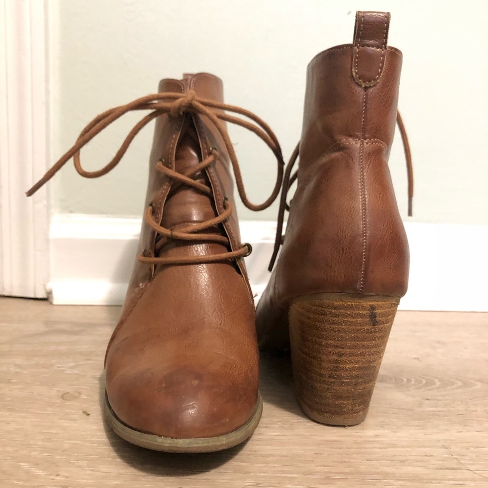 Camel-brown Booties